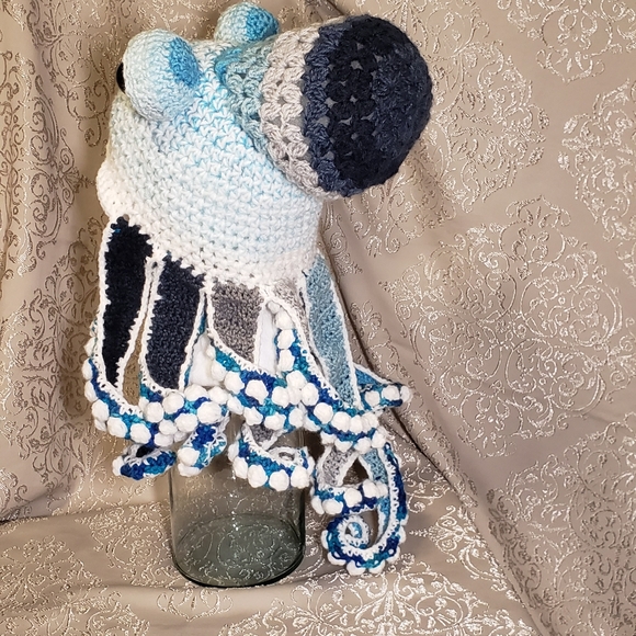 Amazing handmade Kraken Hat - Picture 6 of 9